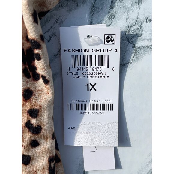 Bar III Plus Size 1X Cheetah Print Sleeveless Top self lined front body only - Picture 6 of 8